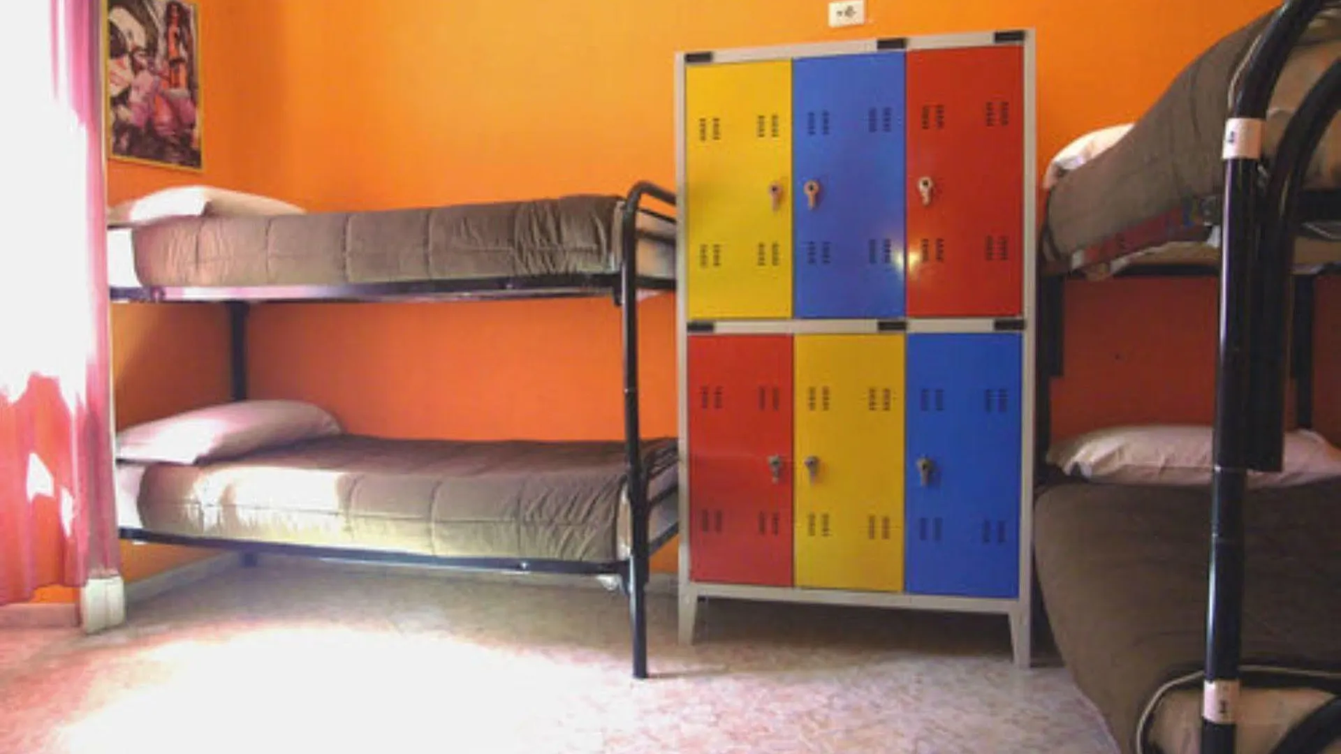 Hostel California Milão Itália