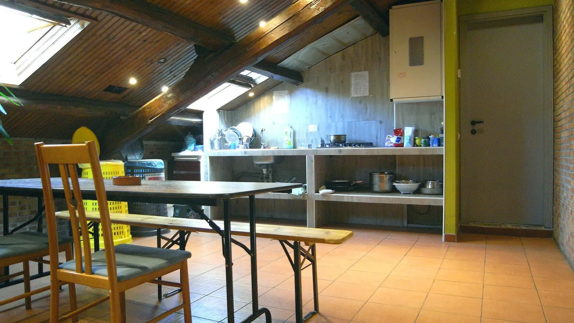 Hostel California Milão